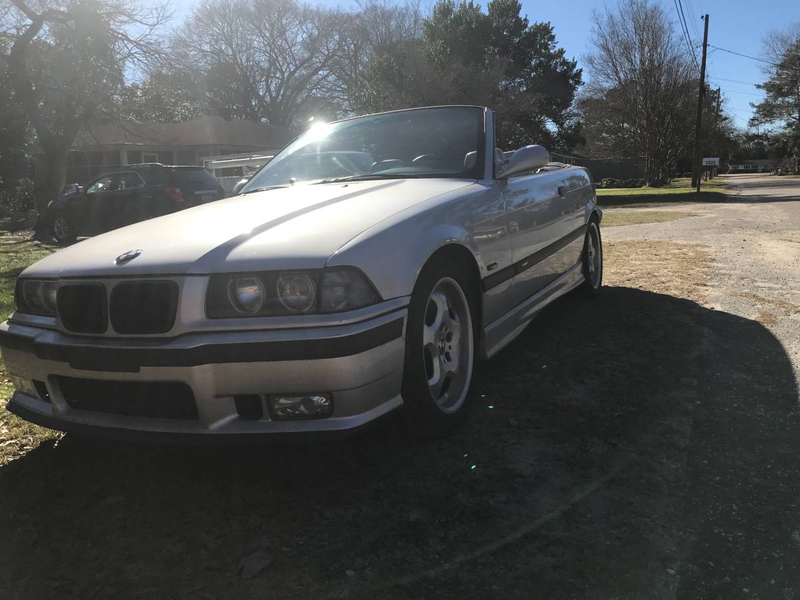 Illustration for article titled At $4,500, Could This 1999 BMW M3 Convertible Have You at Hello?